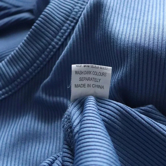 Unbranded Women's Large Blue Sleeveless Ribbed Racerback Buttoned Crew Tank Top - Picture 10 of 10